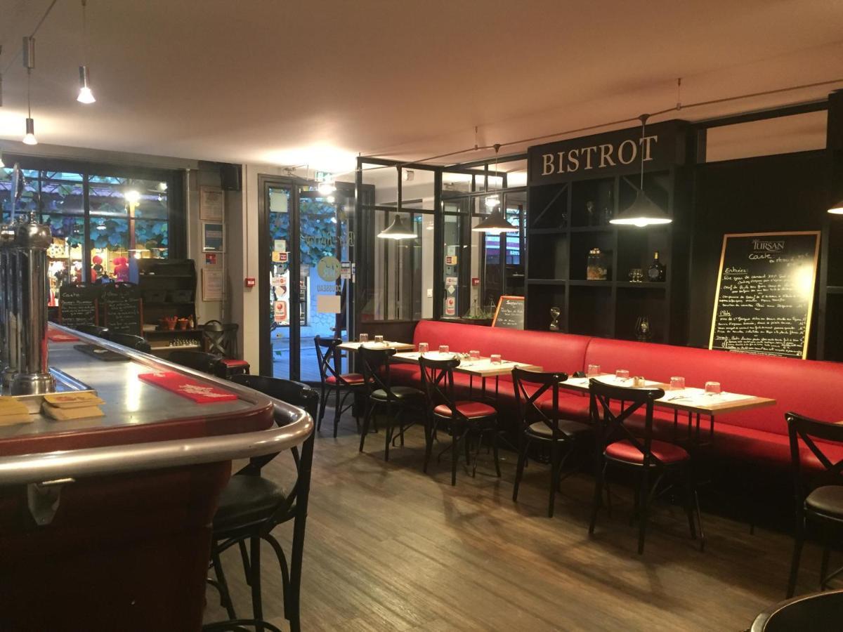 Hotel Restaurant Cousseau Parentis-en-Born Extérieur photo